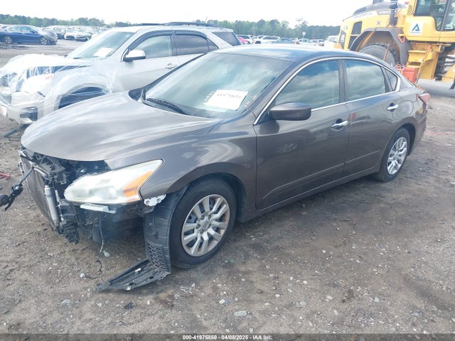 Nissan Altima 2.5 S 2014 1N4AL3AP9EC270316 Image 2