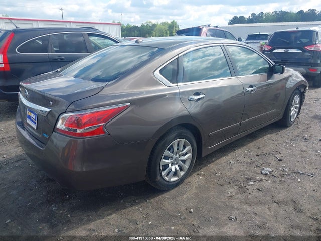 Nissan Altima 2.5 S 2014 1N4AL3AP9EC270316 Image 4