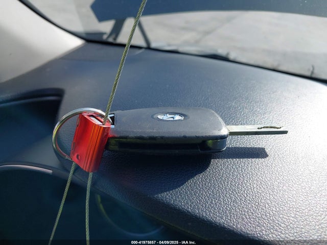5NMS2CAD7LH157843 Hyundai Santa Fe Se