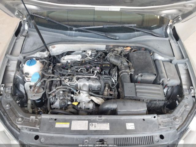 1VWBN7A3XEC033909 Volkswagen Passat 2.0l Tdi Se