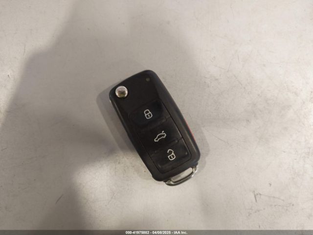 1VWBN7A3XEC033909 Volkswagen Passat 2.0l Tdi Se