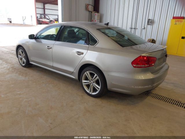 1VWBN7A3XEC033909 Volkswagen Passat 2.0l Tdi Se