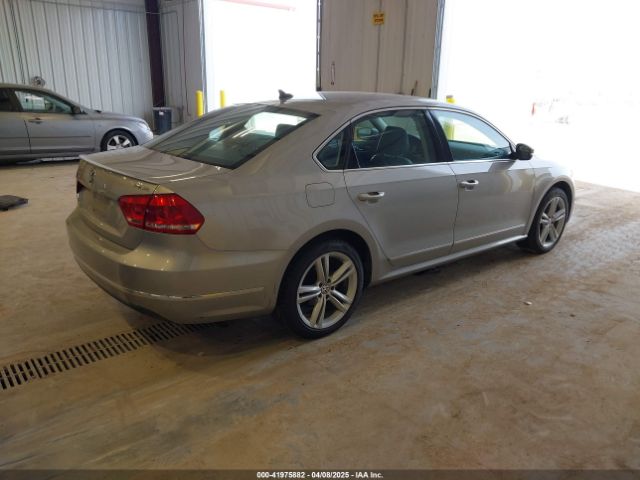1VWBN7A3XEC033909 Volkswagen Passat 2.0l Tdi Se