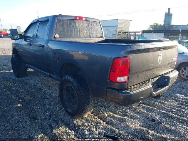 1C6RR7FT5JS351510 RAM 1500 Express  4x4 6'4 Box