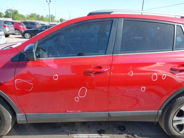 JTMZFREV8HJ118589 Toyota RAV4 LE