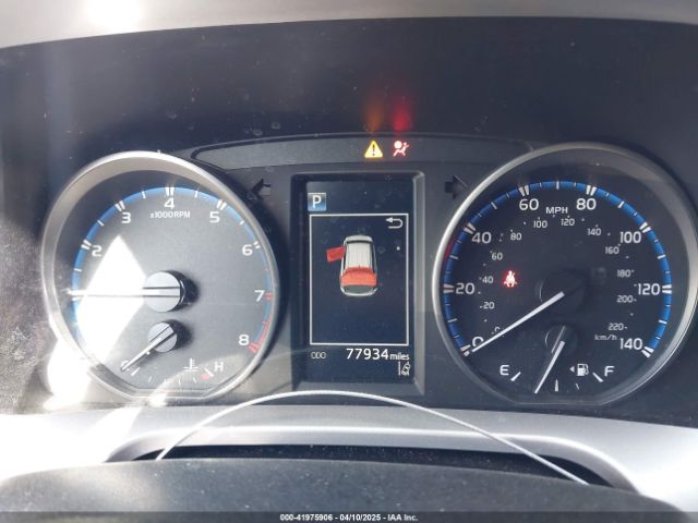 JTMZFREV8HJ118589 Toyota RAV4 LE
