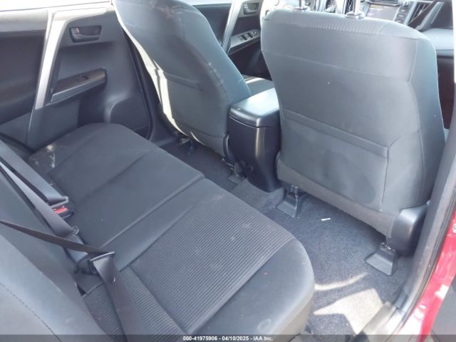 JTMZFREV8HJ118589 Toyota RAV4 LE
