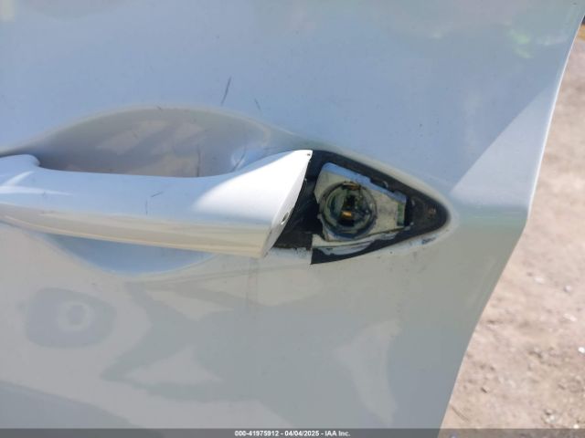 5NPDH4AE7GH685042 Hyundai ELANTRA SE