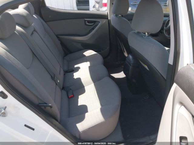 5NPDH4AE7GH685042 Hyundai ELANTRA SE