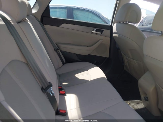 5NPE24AFXHH481349 Hyundai SONATA SE