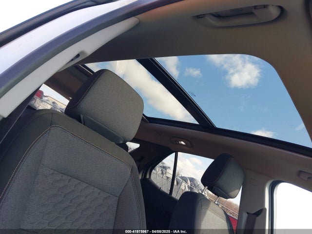 3GNAXSEV0JL105729 Chevrolet EQUINOX LT