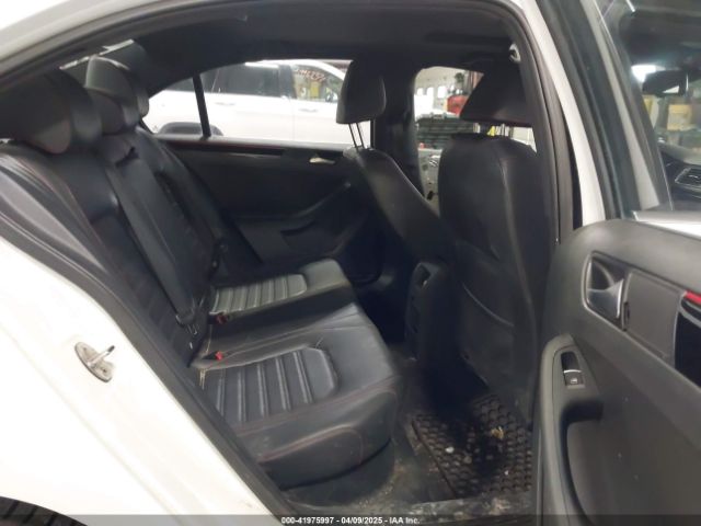 3VW4T7AJ1GM416863 Volkswagen Jetta 2.0t Gli Se