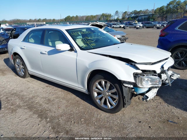 2C3CCARGXGH230679 Chrysler 300 Anniversary Edition