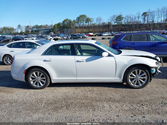2C3CCARGXGH230679 Chrysler 300 Anniversary Edition
