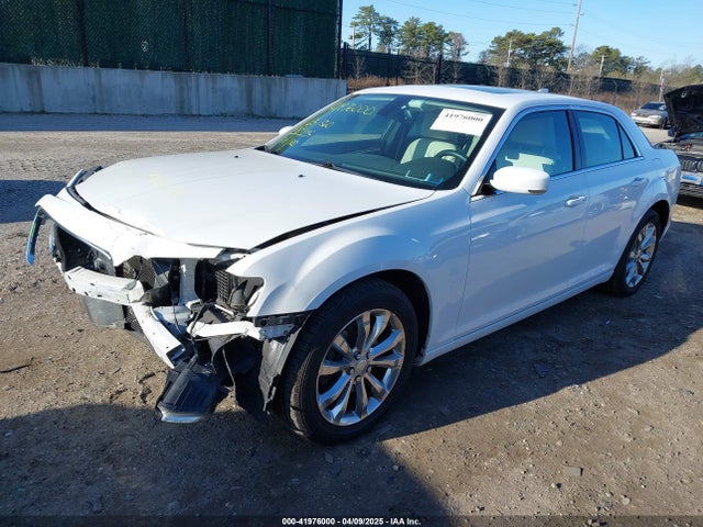 2C3CCARGXGH230679 Chrysler 300 Anniversary Edition