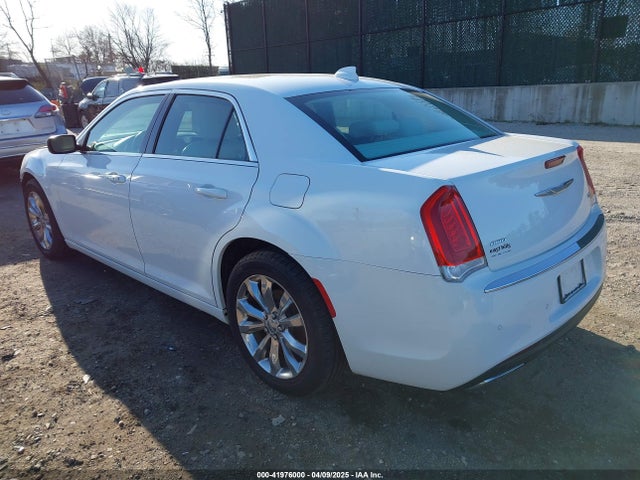 2C3CCARGXGH230679 Chrysler 300 Anniversary Edition