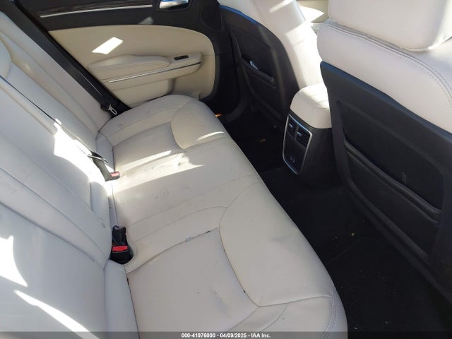 2C3CCARGXGH230679 Chrysler 300 Anniversary Edition