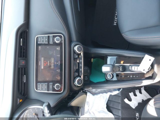 3N1CP5CU5KL517856 Nissan KICKS SR