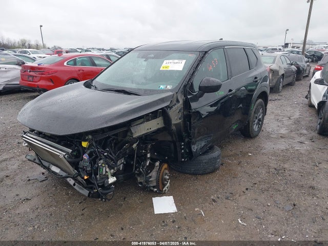 5N1BT3AB2PC748562 Nissan Rogue S Intelligent Awd