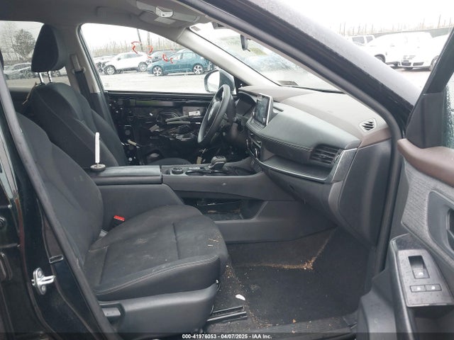 5N1BT3AB2PC748562 Nissan Rogue S Intelligent Awd
