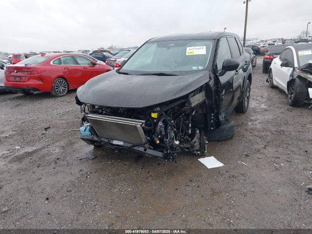 5N1BT3AB2PC748562 Nissan Rogue S Intelligent Awd