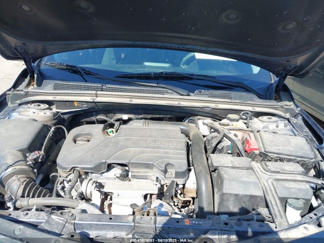1G1ZD5STXNF150016 Chevrolet Malibu Fwd Lt