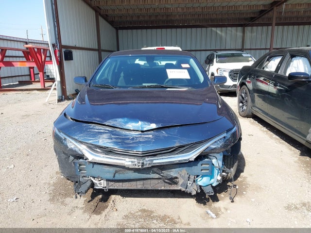 1G1ZD5STXNF150016 Chevrolet Malibu Fwd Lt