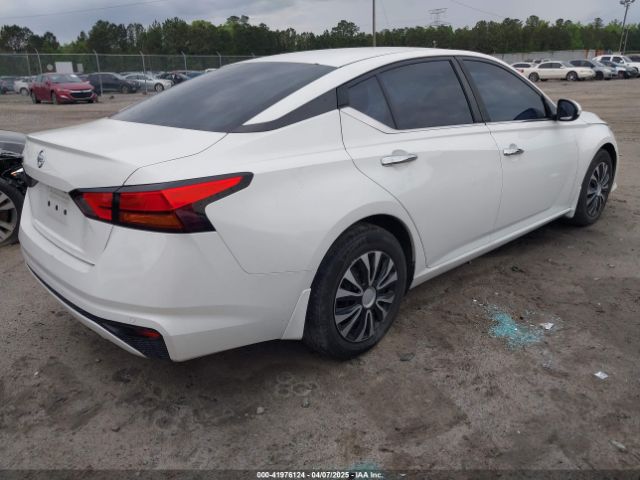 2021 NISSAN ALTIMA 1N4BL4BV8MN325896 Photo 3