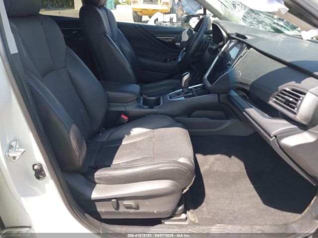4S4BTANC8M3213979 Subaru Outback Limited