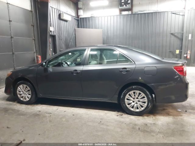 4T1BD1FK8EU139980 Toyota Camry Hybrid Le