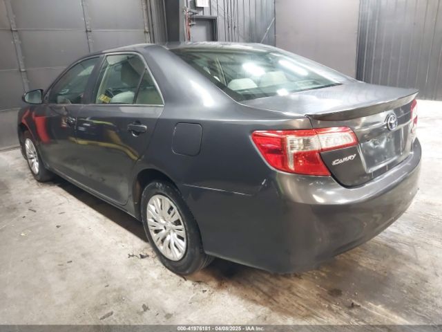 4T1BD1FK8EU139980 Toyota Camry Hybrid Le