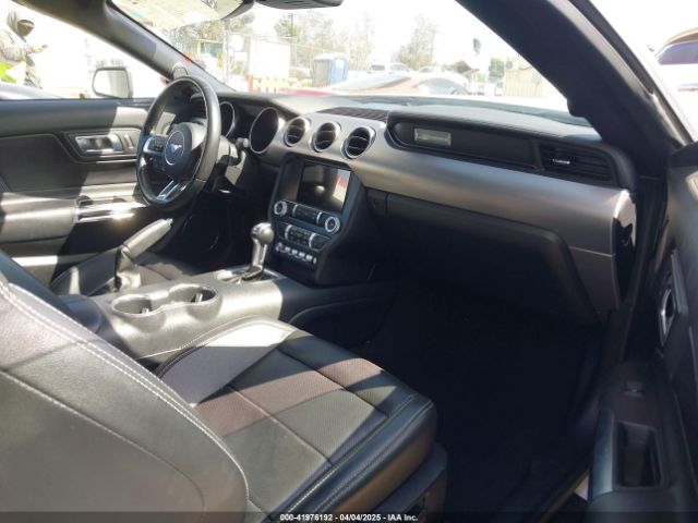 1FATP8UH2N5103699 Ford Mustang Ecoboost Premium