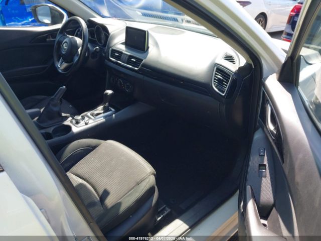 JM1BM1U70G1337816 Mazda Mazda3 I Sport