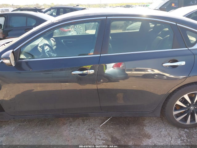 1N4AL3AP9JC235642 Nissan Altima 2.5 Sl