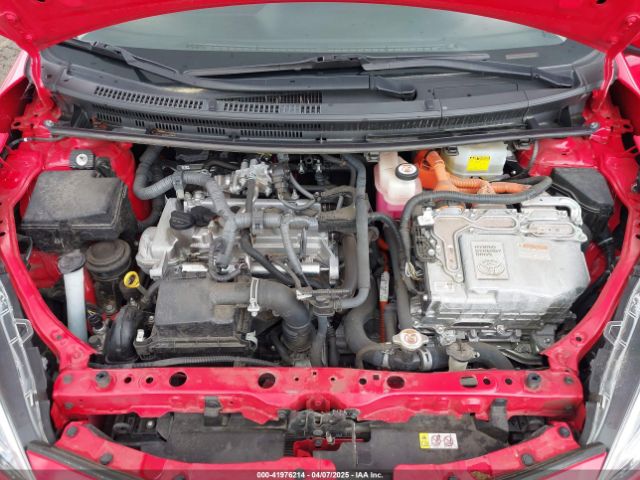 JTDKDTB34J1604846 Toyota Prius C Two