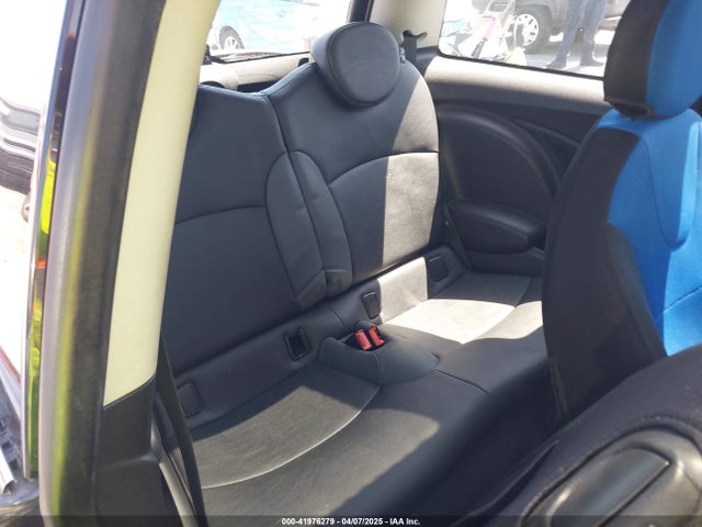 2008 MINI COOPER WMWMF33538TT64168 Photo 7