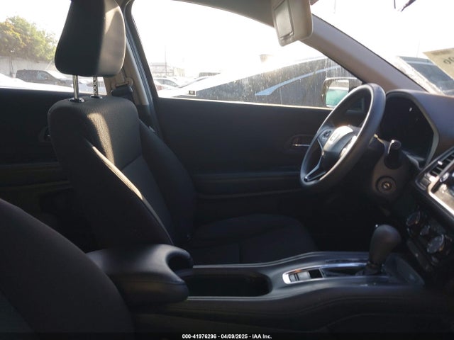 3CZRU5H30HG709701 Honda HR-V LX