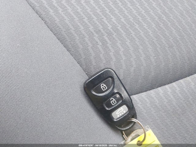 5NPDH4AE5FH615795 Hyundai ELANTRA SE