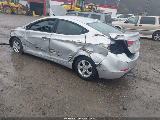 5NPDH4AE5FH615795 Hyundai ELANTRA SE