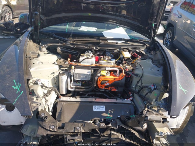 2025 TESLA MODEL 3 5YJ3E1EA1SF884167 Photo 9