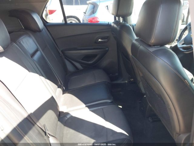 KL7CJLSB2KB721533 Chevrolet Trax Lt