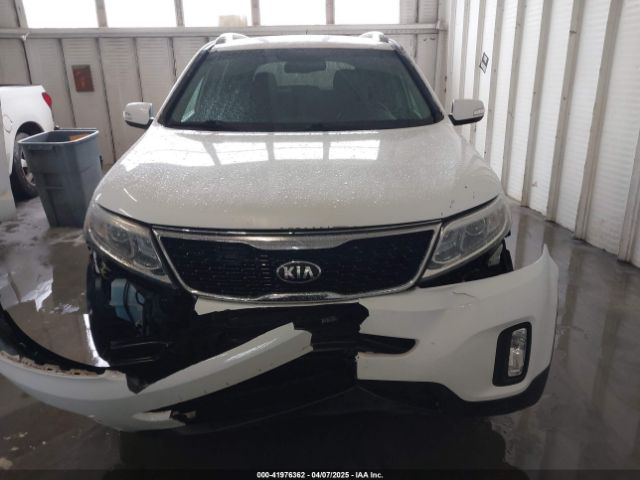 5XYKTCA60FG561337 KIA SORENTO LX