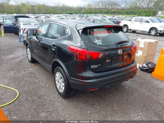 JN1BJ1CR3JW281802 Nissan Rogue Sport S