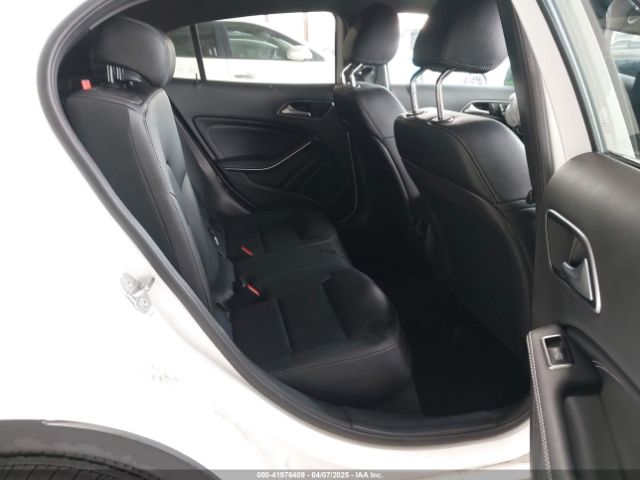 W1NTG4GB0LU030774 Mercedes-Benz 270