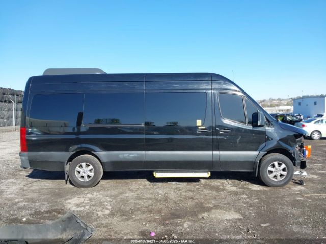 W1Z4DGHY7NT102983 Mercedes-Benz Sprinter 2500 High Roof I4 Diesel