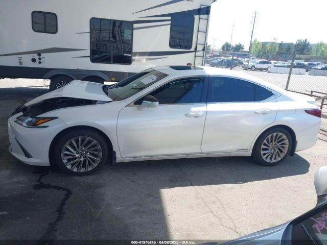 58AE21B18LU008618 Lexus Es 300h Luxury