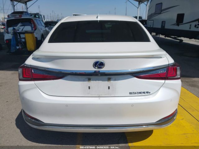 58AE21B18LU008618 Lexus Es 300h Luxury