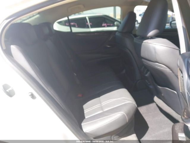 58AE21B18LU008618 Lexus Es 300h Luxury