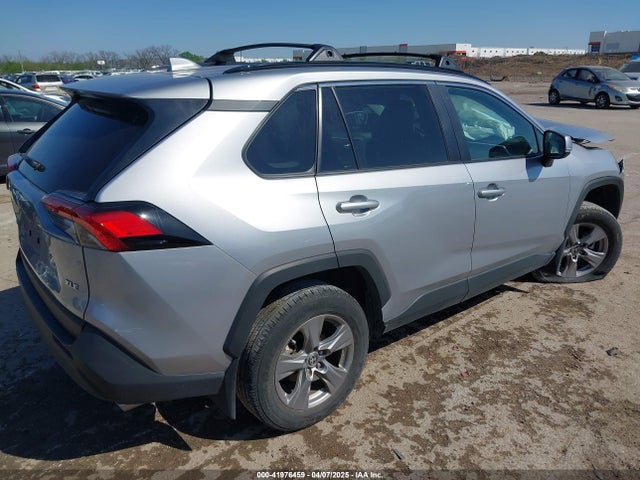 2T3W1RFV0RC258009 Toyota Rav4 Xle