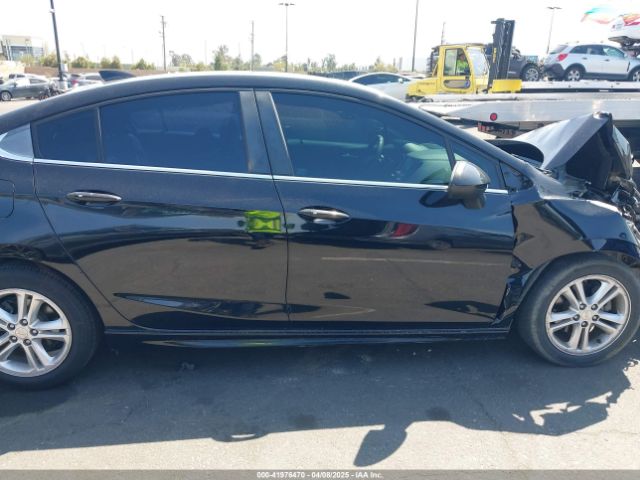 1G1BE5SM0H7266072 Chevrolet Cruze Lt Auto